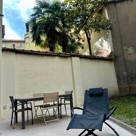 Lr Deluxe Apartments - Porta Venezia - Bilocale Con Giardino Privato Milano Dış mekan fotoğraf