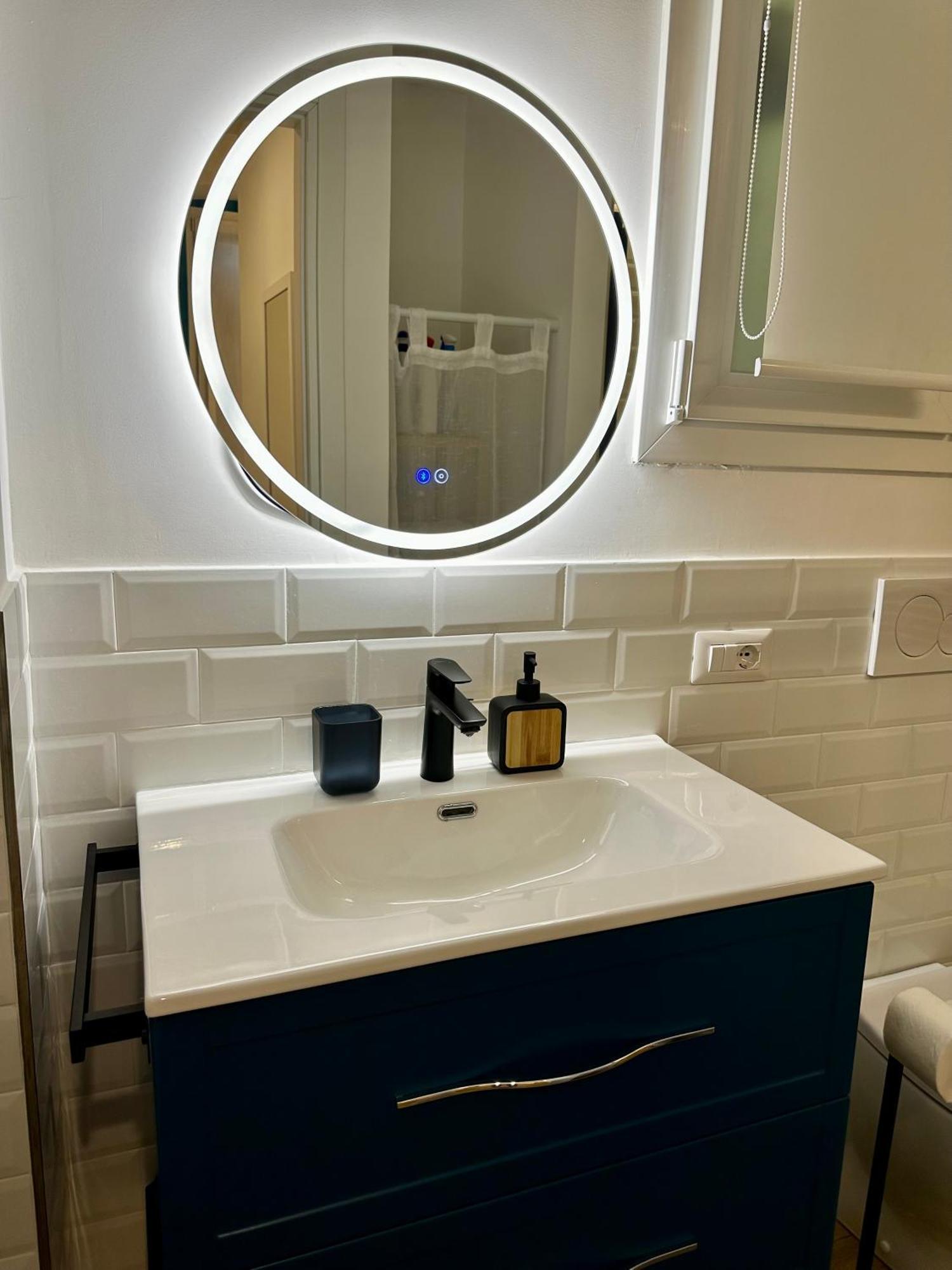 Lr Deluxe Apartments - Porta Venezia - Bilocale Con Giardino Privato Milano Dış mekan fotoğraf