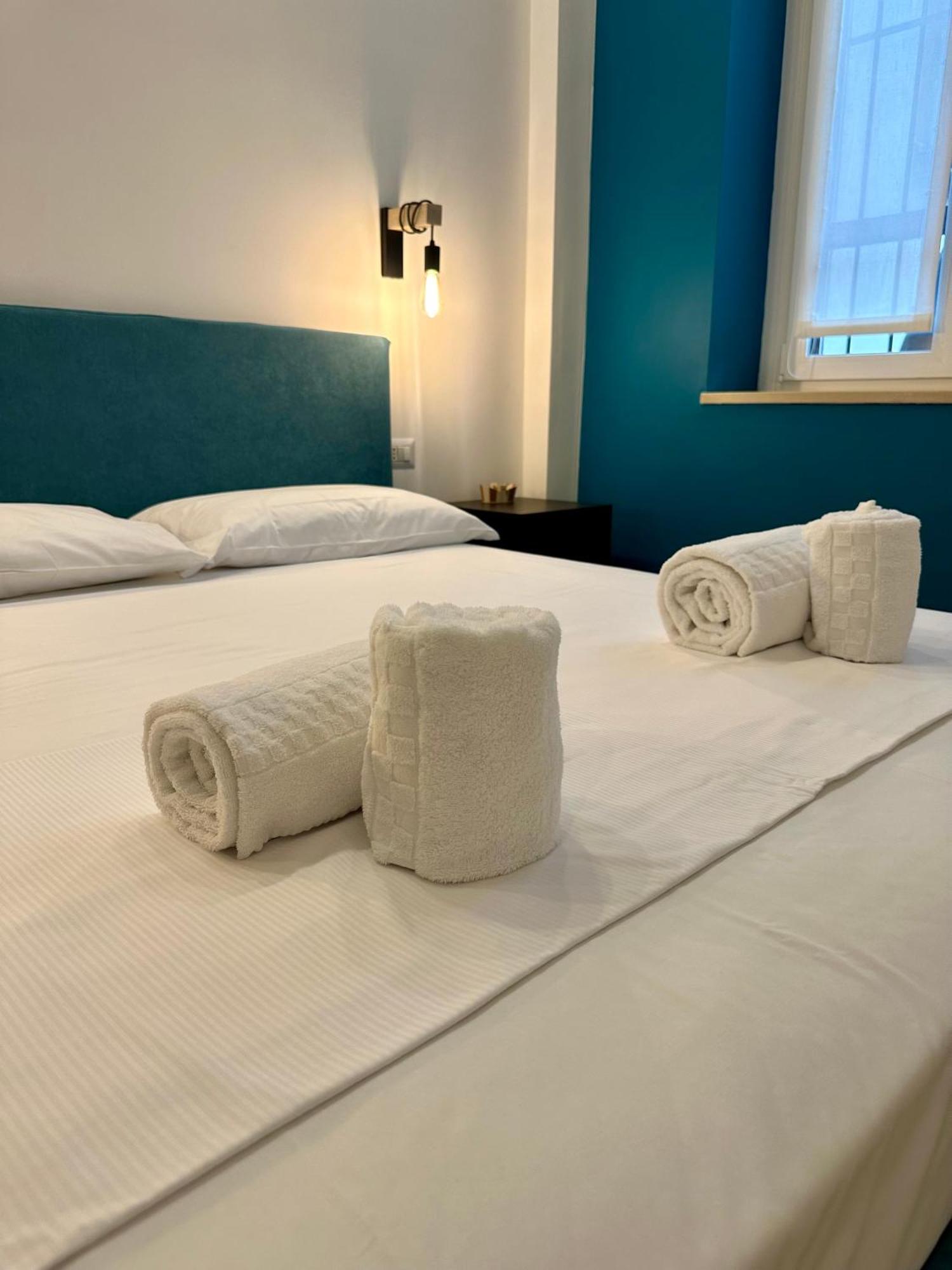 Lr Deluxe Apartments - Porta Venezia - Bilocale Con Giardino Privato Milano Dış mekan fotoğraf