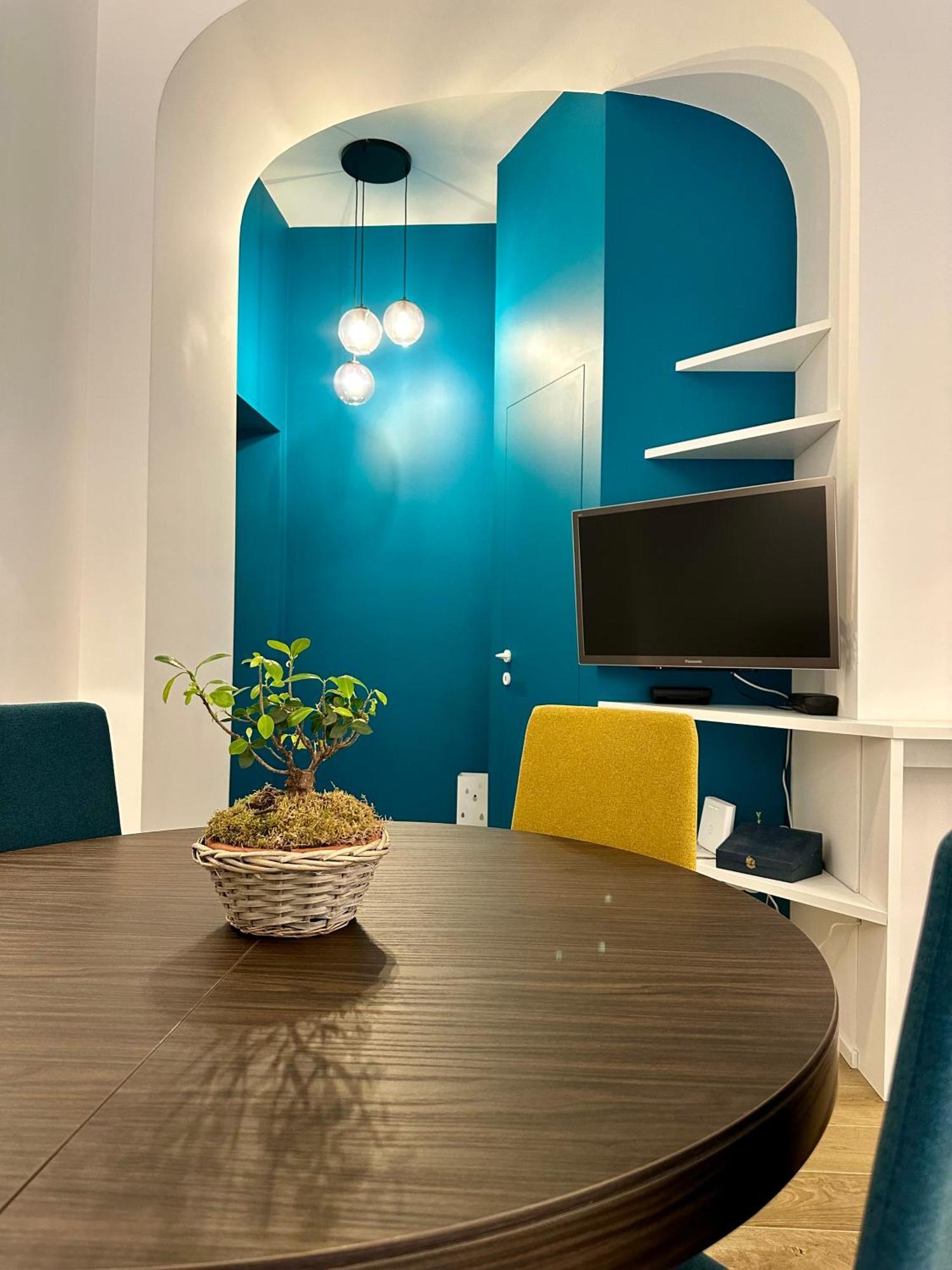 Lr Deluxe Apartments - Porta Venezia - Bilocale Con Giardino Privato Milano Dış mekan fotoğraf