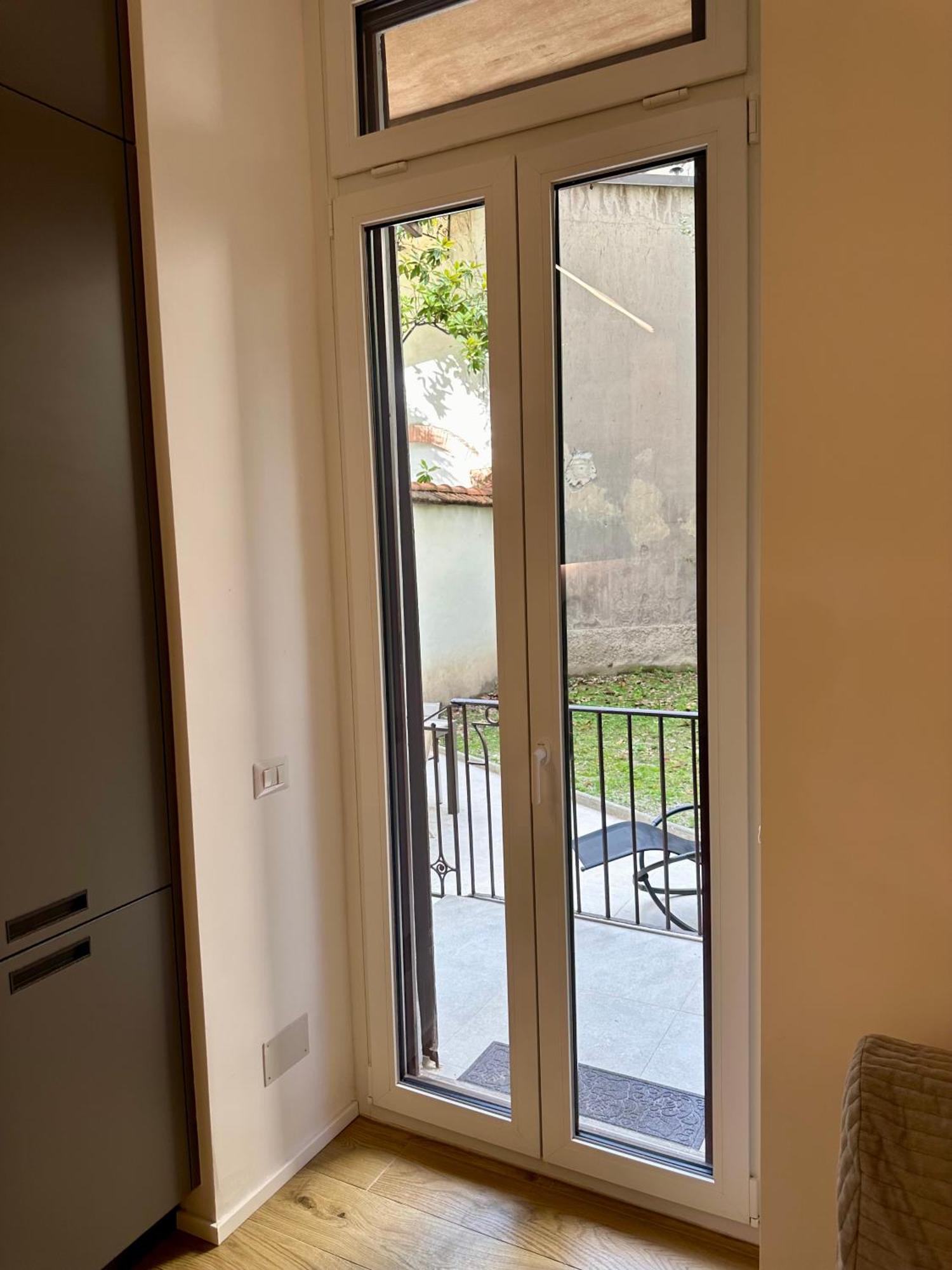 Lr Deluxe Apartments - Porta Venezia - Bilocale Con Giardino Privato Milano Dış mekan fotoğraf
